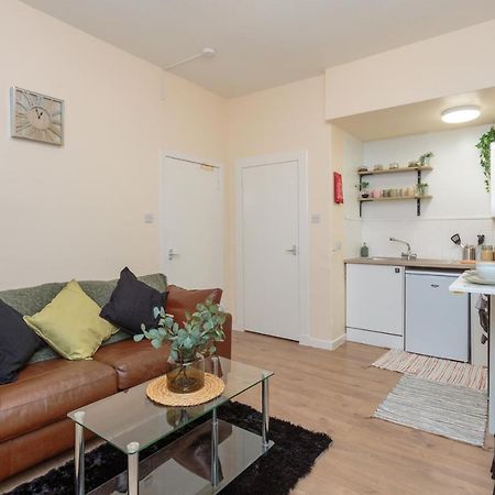 Cozy 1B Groundfloor - 8 Minute From City Centre Edinburgh Exterior photo
